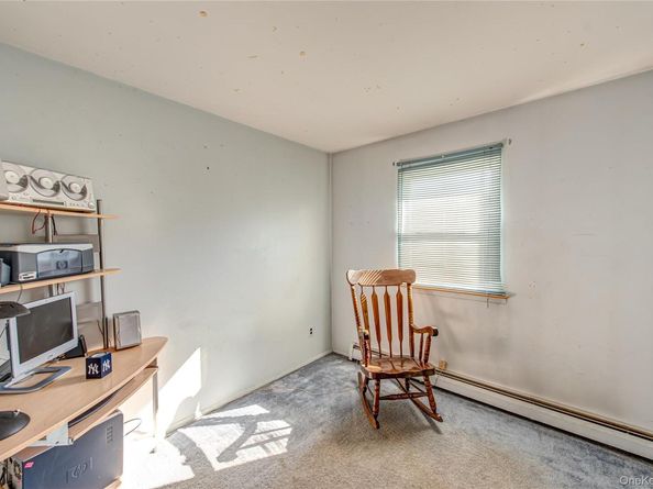 23 Wyandotte Street, Selden NY 11784