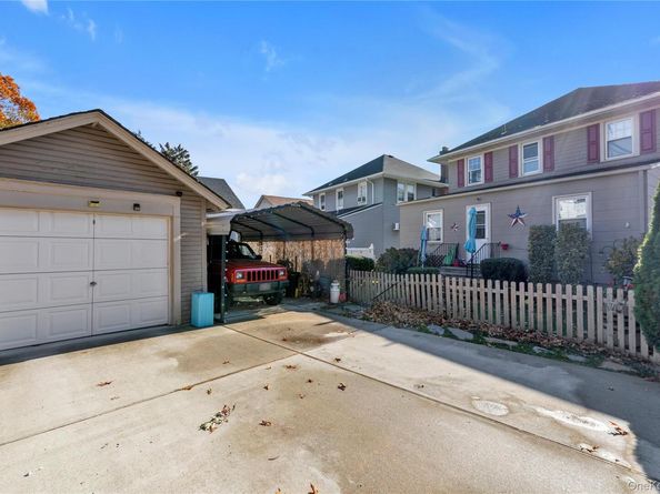 127 Smith Street, Lynbrook NY 11563