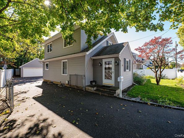 38 High Street, Roslyn Heights NY 11577