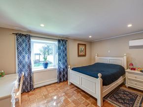 38 High Street, Roslyn Heights NY 11577