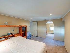 38 High Street, Roslyn Heights NY 11577