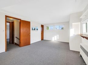 51 Fireplace Lane, Hicksville NY 11801