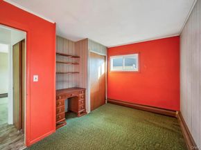 51 Fireplace Lane, Hicksville NY 11801