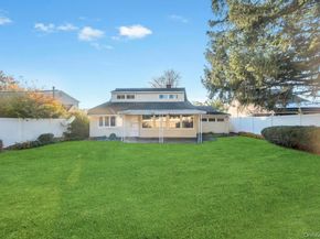 51 Fireplace Lane, Hicksville NY 11801