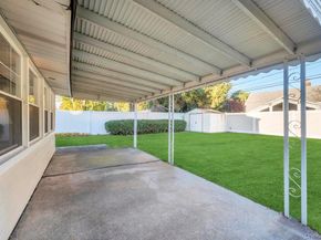 51 Fireplace Lane, Hicksville NY 11801