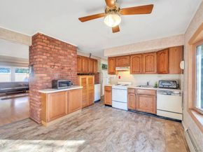 51 Fireplace Lane, Hicksville NY 11801