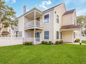 5 Fairview Circle, Middle Island NY 11953