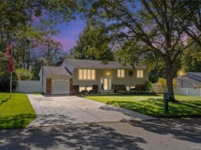 328 Joan Street, Ronkonkoma NY 11779