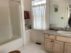 9 Wood Lot Lane, East Hampton NY 11937