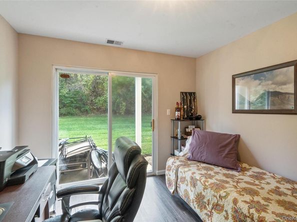 95 Morley Circle, Melville NY 11747