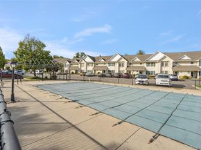 95 Morley Circle, Melville NY 11747