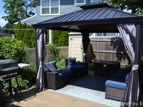 35 Lawson Avenue, East Rockaway NY 11518