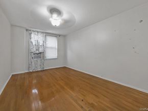 86-16 60th  Ave 2B, Elmhurst NY 11373