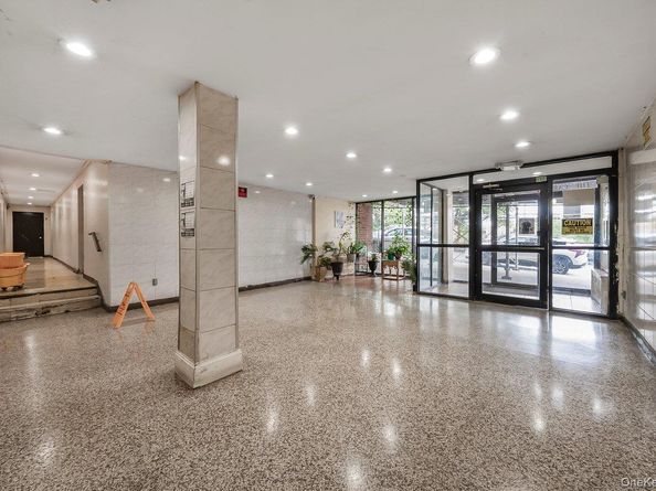 86-16 60th  Ave 2B, Elmhurst NY 11373