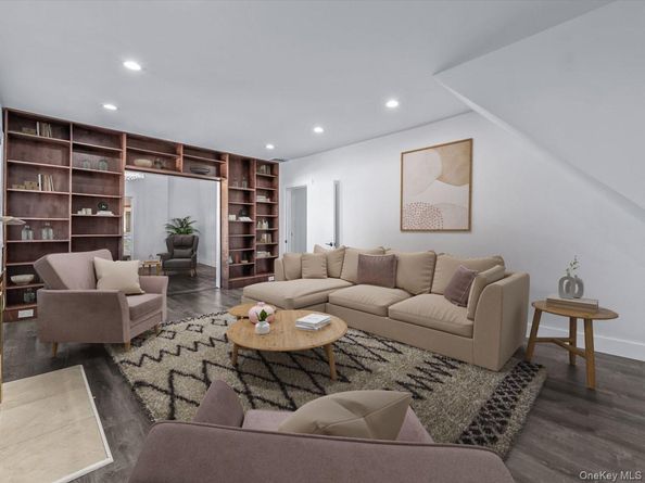 360 Franklin Avenue, Hewlett NY 11557