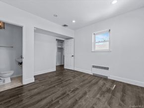 360 Franklin Avenue, Hewlett NY 11557