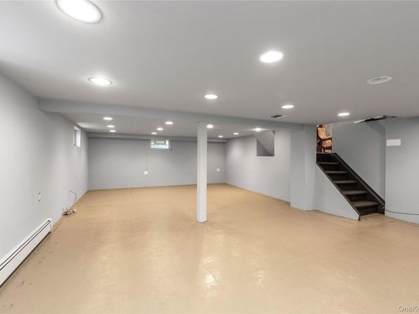 2845 Whaleneck Drive, Merrick NY 11566