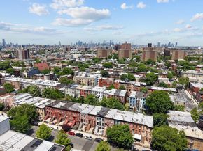 609 Lexington Avenue, Brooklyn NY 11221