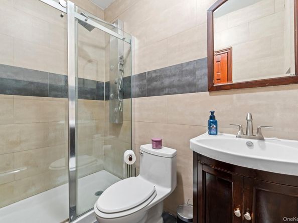 609 Lexington Avenue, Brooklyn NY 11221
