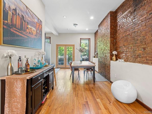 609 Lexington Avenue, Brooklyn NY 11221