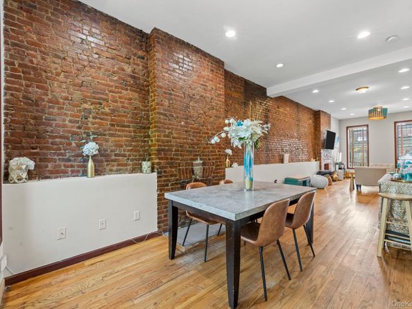 609 Lexington Avenue, Brooklyn NY 11221