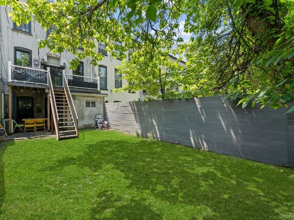 609 Lexington Avenue, Brooklyn NY 11221