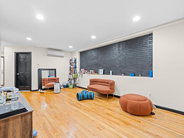609 Lexington Avenue, Brooklyn NY 11221