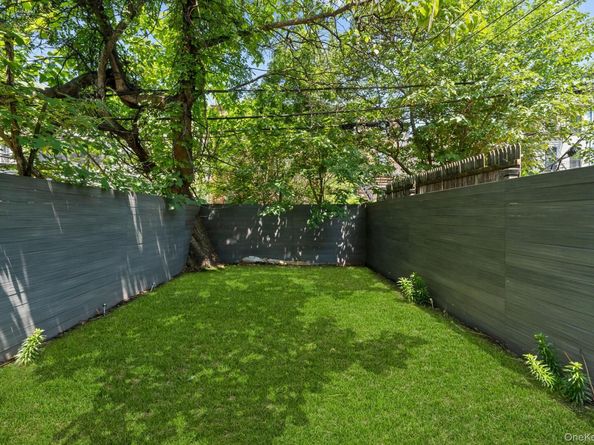 609 Lexington Avenue, Brooklyn NY 11221