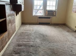 15 Gaynor Avenue 2H, Manhasset NY 11030