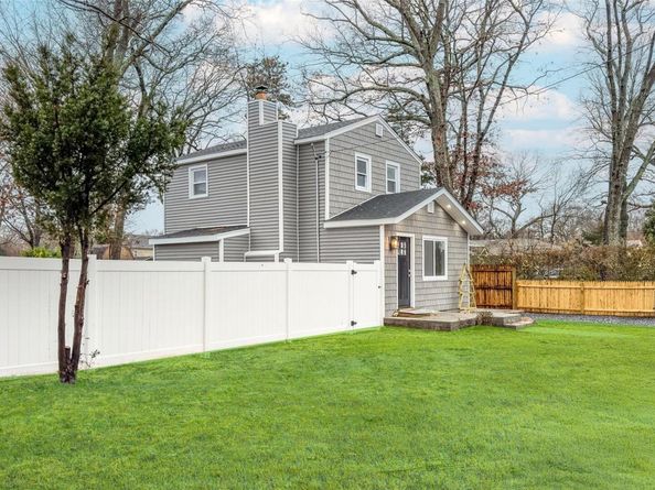 60 Cedarhurst Avenue, Selden NY 11784