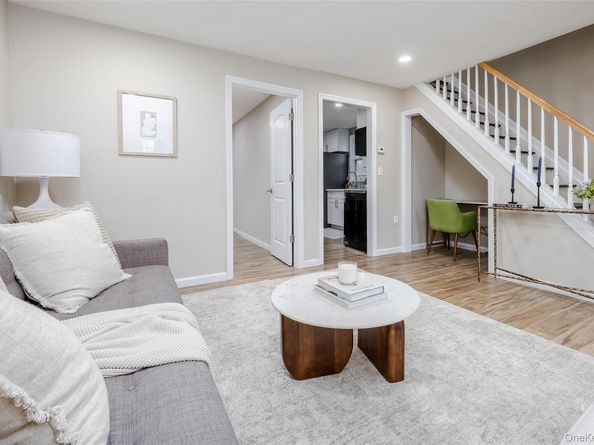 60 Cedarhurst Avenue, Selden NY 11784