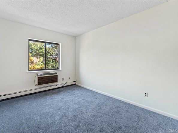 7129 Sutton Place 3, Fresh Meadows NY 11365