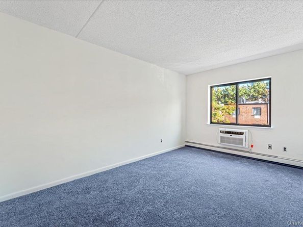 7129 Sutton Place 3, Fresh Meadows NY 11365