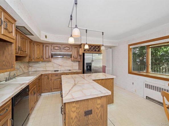 142 Maryland Avenue, Freeport NY 11520