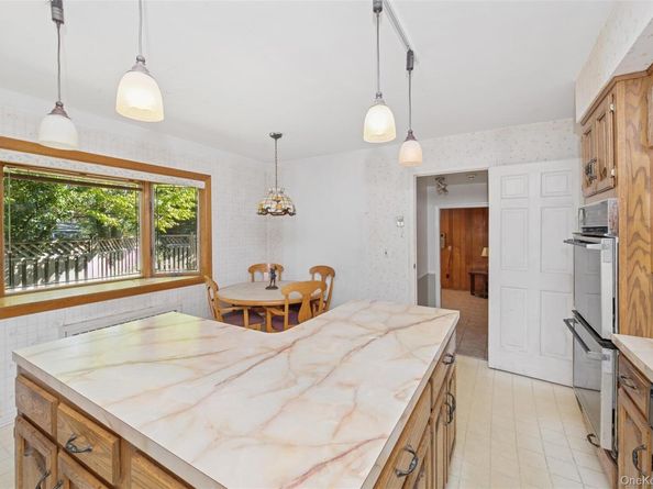 142 Maryland Avenue, Freeport NY 11520