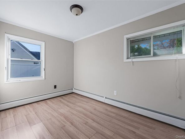71 Chimney Lane, Levittown NY 11756