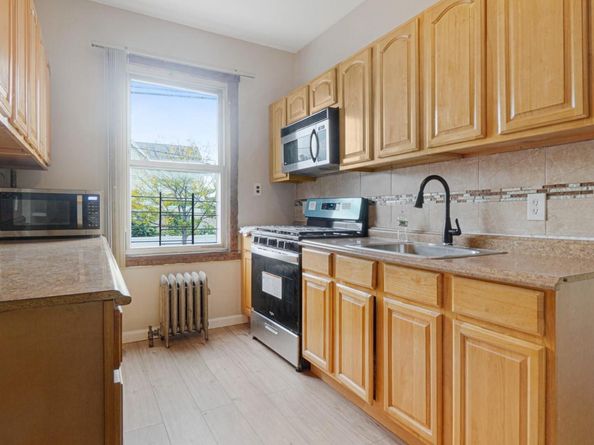 9302 202nd Street, Hollis NY 11423