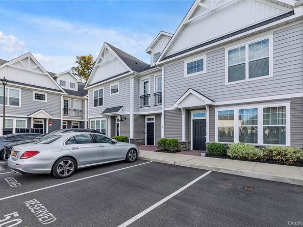 404 White Rose Lane 404, East Meadow NY 11554