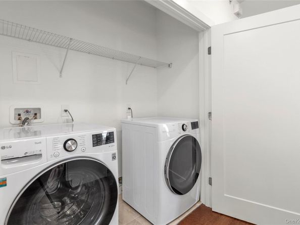 404 White Rose Lane 404, East Meadow NY 11554