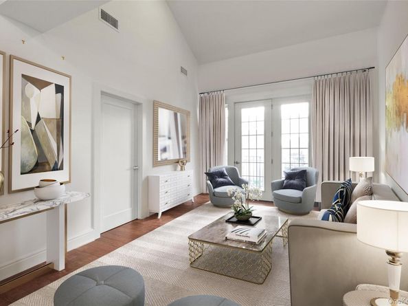 404 White Rose Lane 404, East Meadow NY 11554