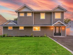 7 Hoover Lane, Bethpage NY 11714