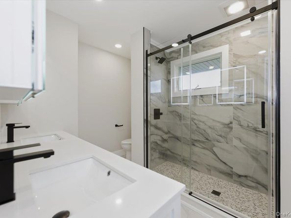 7 Hoover Lane, Bethpage NY 11714