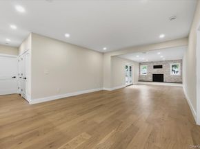 7 Hoover Lane, Bethpage NY 11714