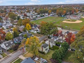 207 Motley Street, Valley Stream NY 11580