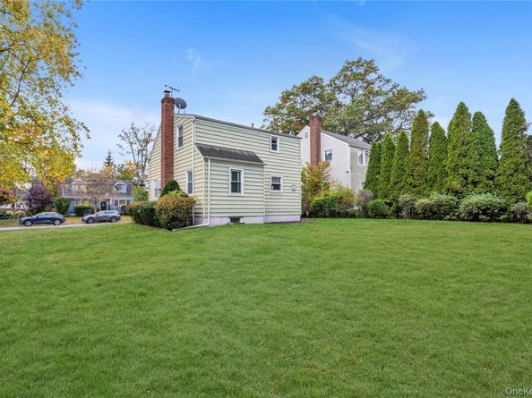 207 Motley Street, Valley Stream NY 11580