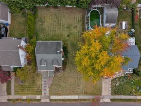 207 Motley Street, Valley Stream NY 11580