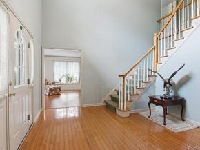 15 Arbor Court, Bohemia NY 11716