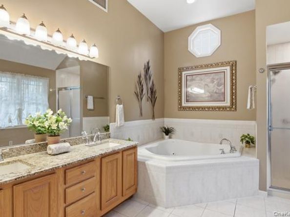 15 Arbor Court, Bohemia NY 11716