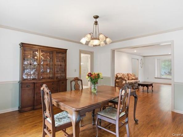 15 Arbor Court, Bohemia NY 11716