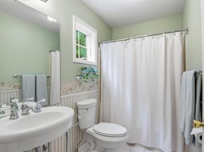 15 Arbor Court, Bohemia NY 11716